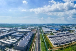 超300家中小企业加速集聚 武汉经开区国家级汽车产业集群初显“榕树效应”