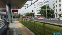 武汉经济技术开发区------首条无轨电车试运行