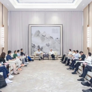 武汉经开区|刘子清唐超与星纪魅族董事长沈子瑜座谈交流