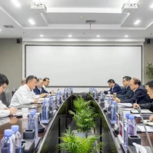 �人������|�������������ٷ�չ ����������ǿ���ж��籾�﹫˾