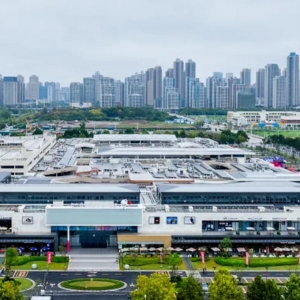 �������ԣ����̷������������ѳ�����ռ��ҵ��չ�·��