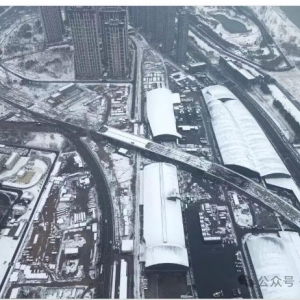 �人�������󰶴�����������ѵ�����ȫ����ɽ�����