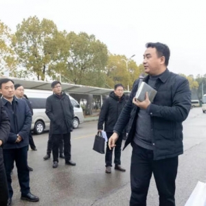 ��ȷ�ˣ����������ɸ�Ҫ���賵�����������硢����һ����ѧУ��������������ҵ�壡