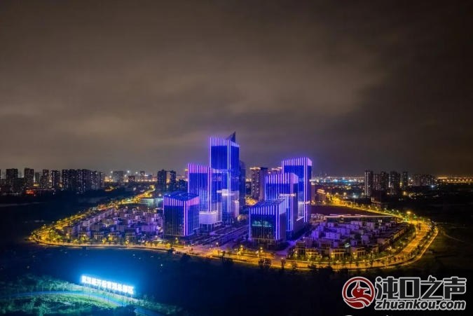国庆节前,车谷新地标亮了