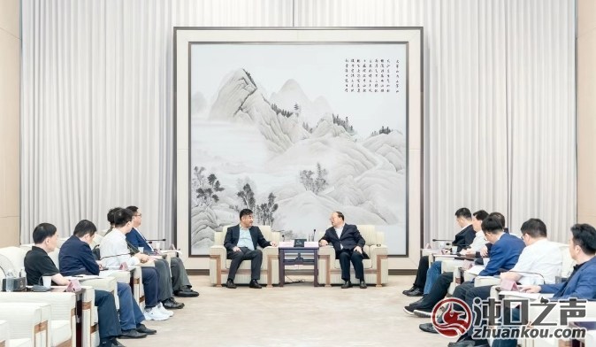 武汉经开区|刘子清唐超与东软睿驰董事长王勇峰座谈交流