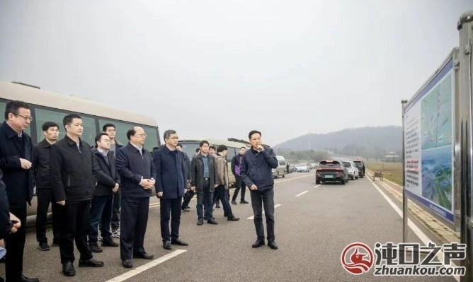 武汉经开区|刘子清唐超现场办公推进重点项目建设