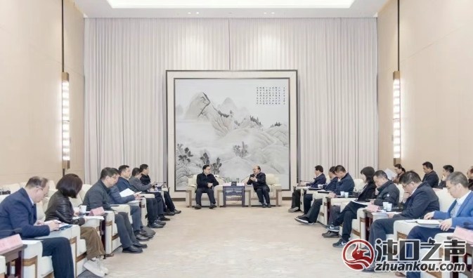 武汉经开区|刘子清与同济医院党委书记唐洲平座谈交流