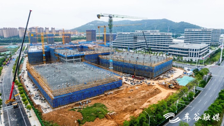 武汉理工大学军山校区二期主体结构将封顶