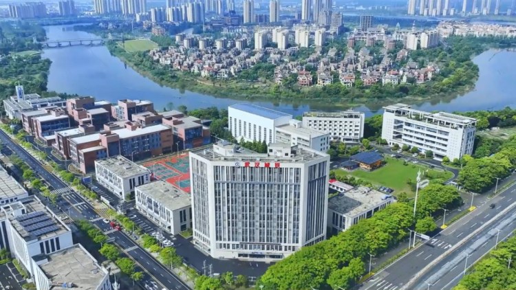 武汉市城铁技工学校成功获批“武汉市城铁高级技工学校”