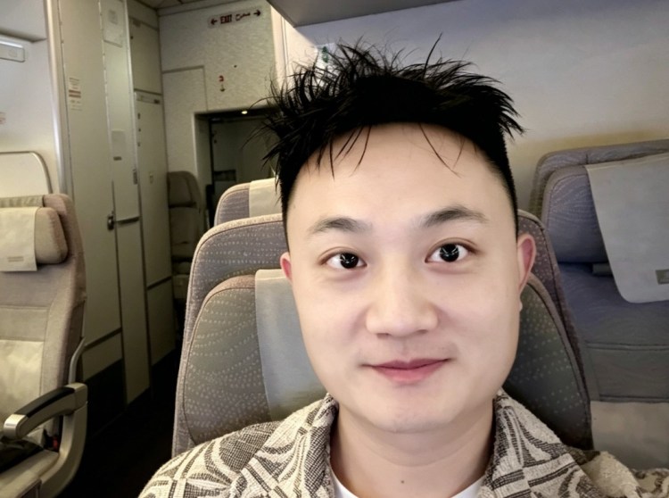 武汉汉阳四新帅哥,武汉理工毕业,年收入30万+国企正式职员,诚意相亲~期待双向奔赴的缘分